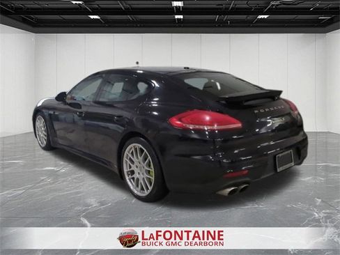 Used 2014 Porsche Panamera S image 6