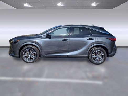 Used 2024 Lexus RX 350 Premium image 2