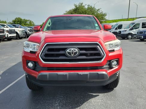 Used 2020 Toyota Tacoma SR5 RWD image 2