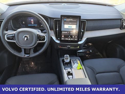 Certified 2025 Volvo XC90 B6 Plus image 13