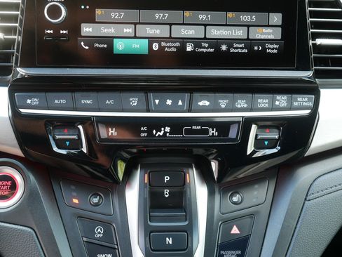 Used 2025 Honda Odyssey Sport-L image 23