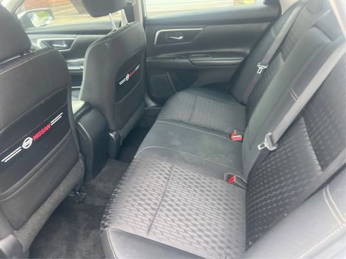 Used 2018 Nissan Altima 2.5 SV image 11