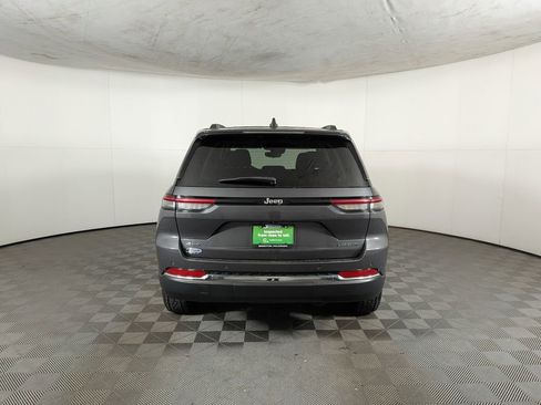 Certified 2023 Jeep Grand Cherokee Laredo image 9