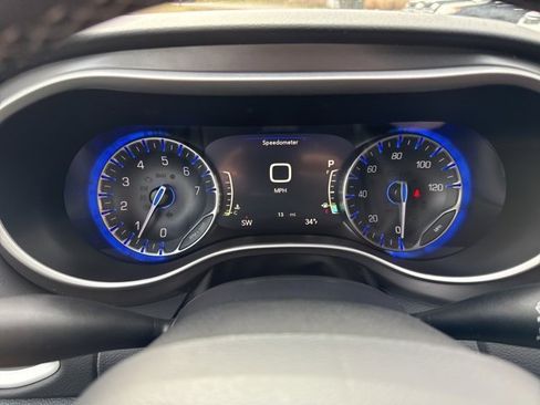 New 2026 Chrysler Voyager LX image 32