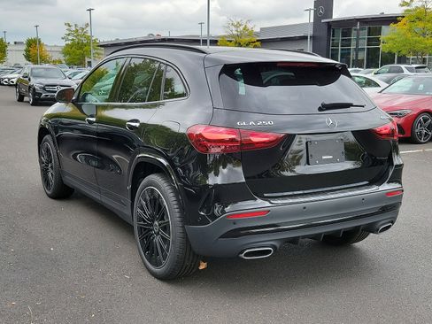 New 2025 Mercedes-Benz GLA 250 4MATIC image 4