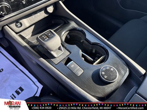 Used 2024 Nissan Rogue S image 16