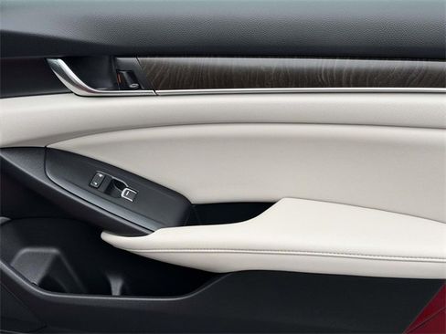 Certified 2022 Honda Accord EX-L image 6