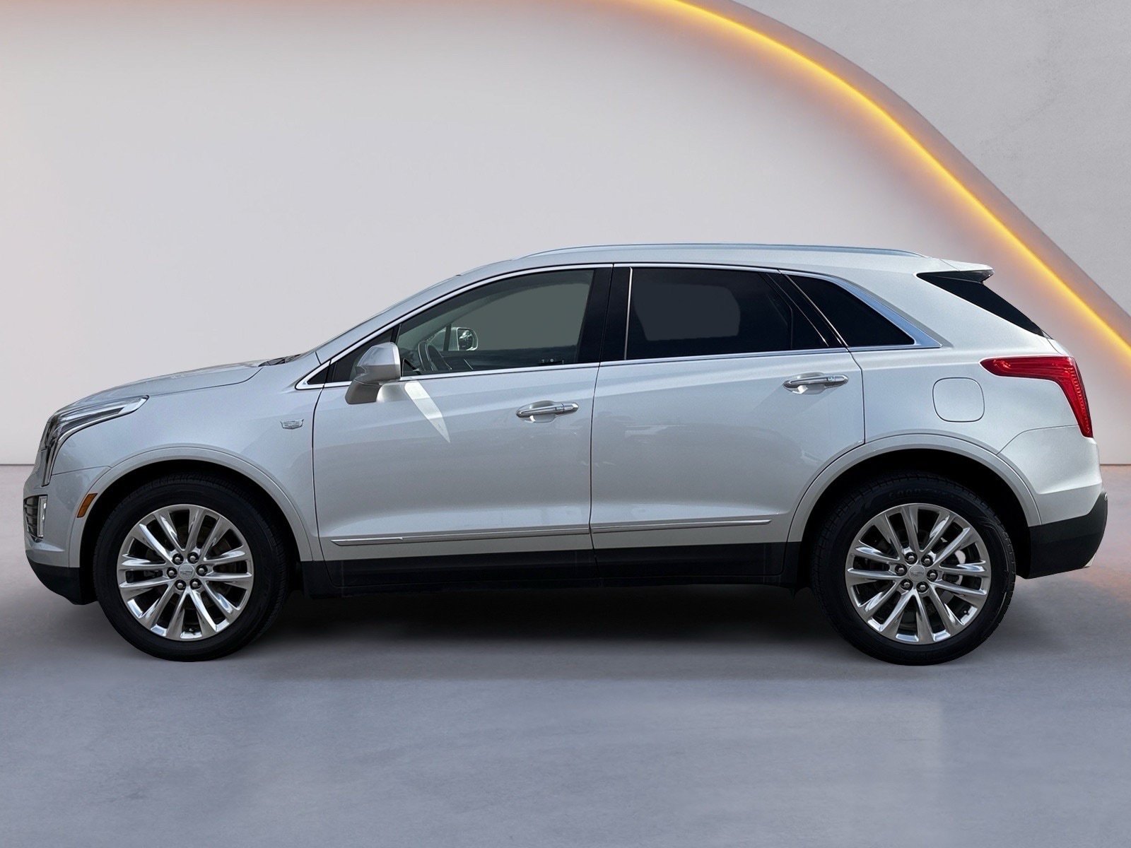 Used 2019 Cadillac XT5 Premium Luxury FWD image 6
