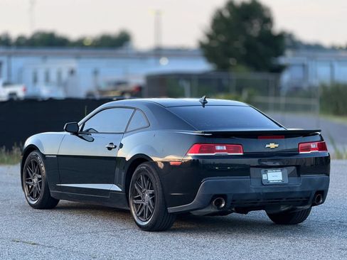 Used 2015 Chevrolet Camaro LT RWD image 10
