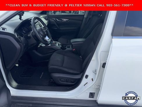 Certified 2019 Nissan Rogue SV image 9