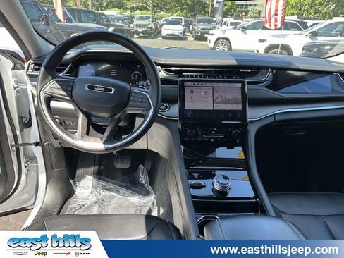 Used 2022 Jeep Grand Cherokee L Limited AWD/4WD image 21