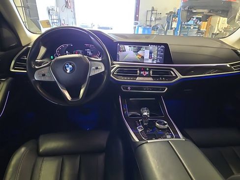 Used 2019 BMW X7 xDrive40i w/ Parking Assistance Package AWD/4WD image 4
