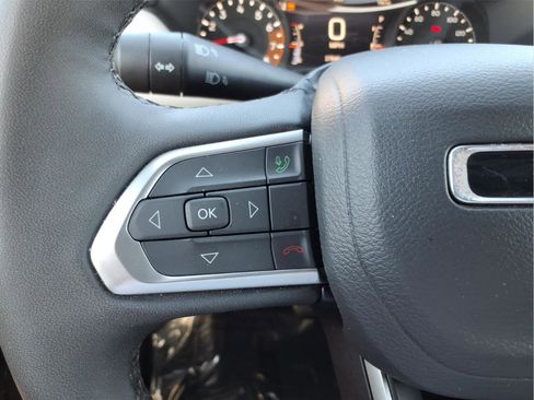 Used 2025 Jeep Compass Limited AWD/4WD image 19