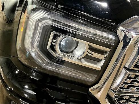 Used 2016 GMC Sierra 1500 Denali w/ Enhanced Driver Alert Package image 4