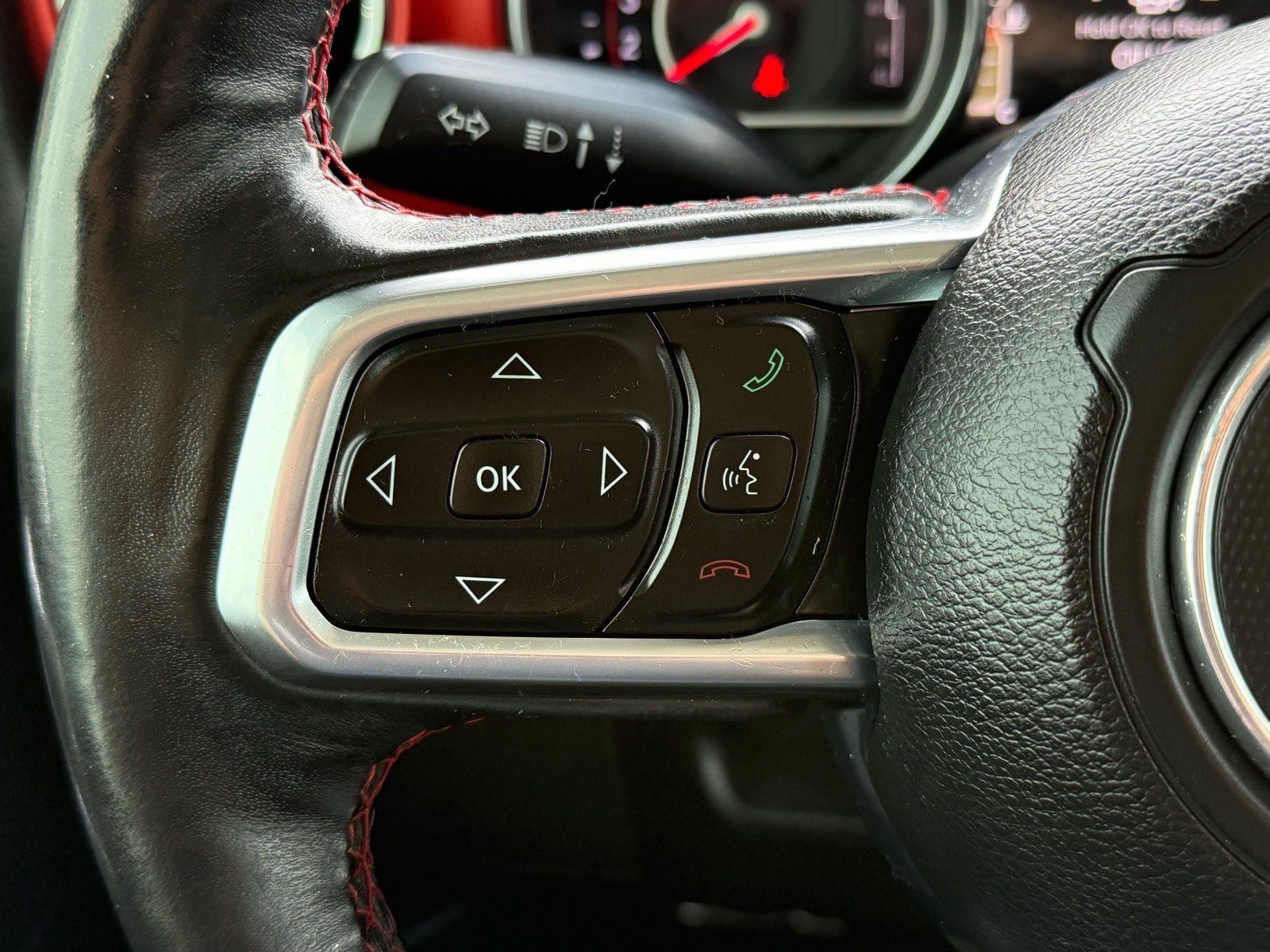 Used 2018 Jeep Wrangler Unlimited Rubicon AWD/4WD image 15