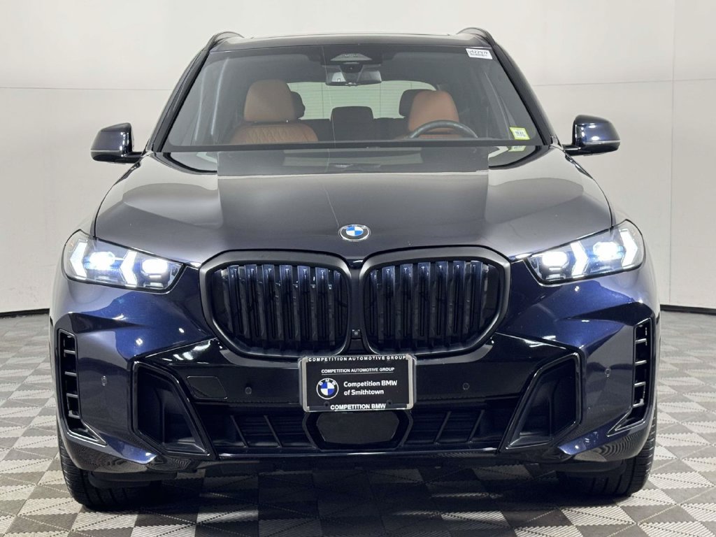 Used 2025 BMW X5 xDrive40i w/ M Sport Package AWD/4WD image 6