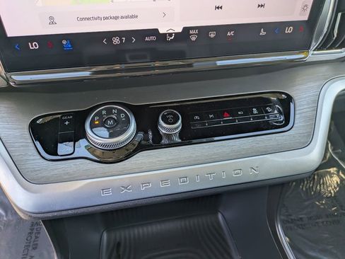 Certified 2026 Ford Expedition Max Platinum w/ Driver's Package image 22