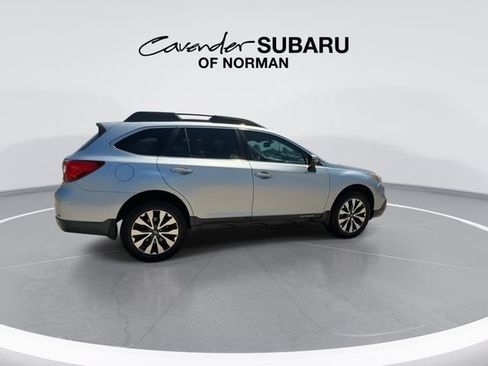 Used 2016 Subaru Outback 2.5i Limited AWD/4WD image 9