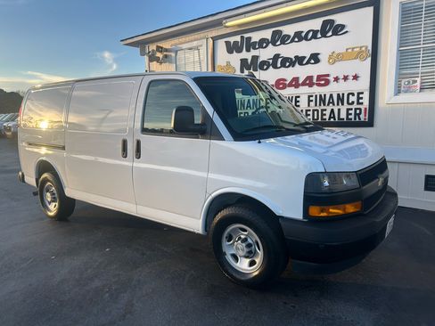 Used 2021 Chevrolet Express 2500 w/ Driver Convenience Package image 2