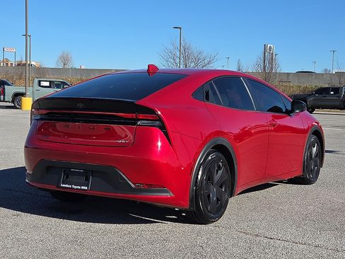 Used 2024 Toyota Prius LE image 5