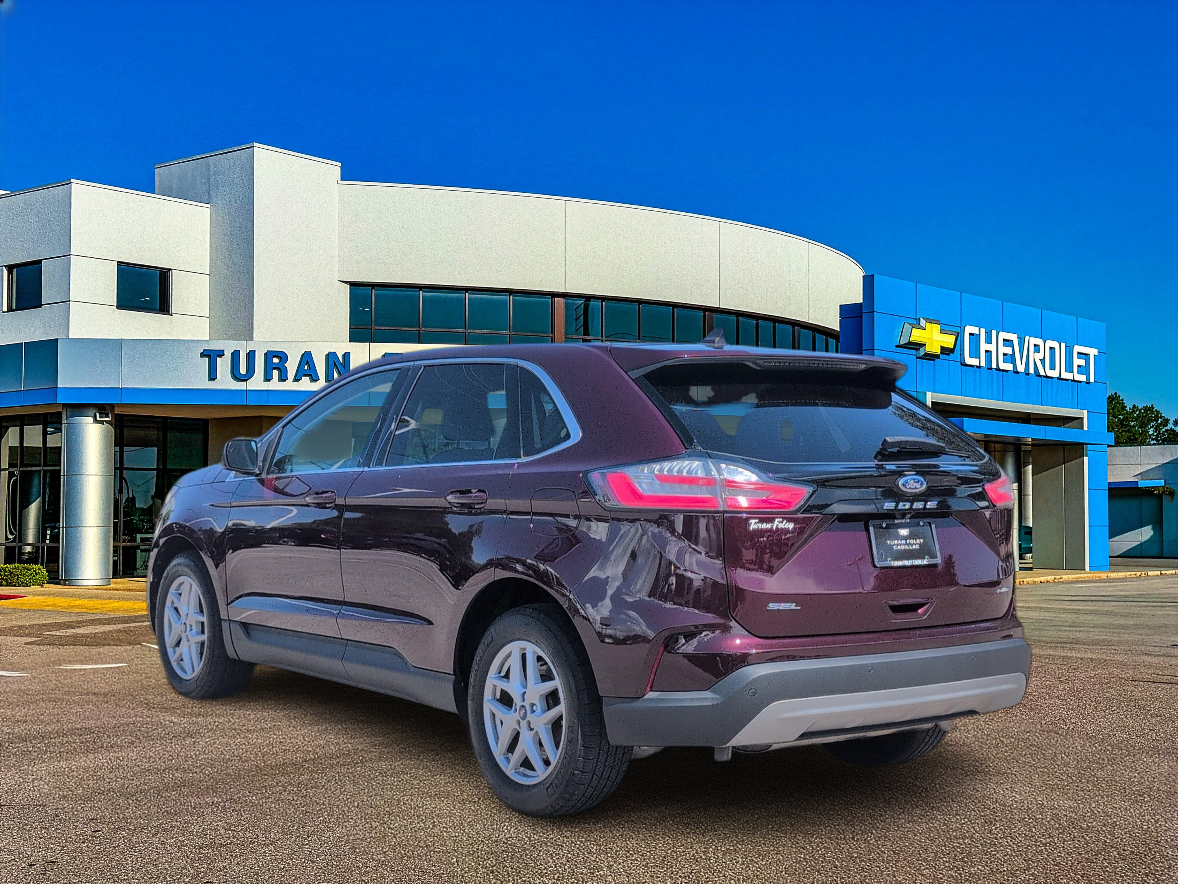 Used 2022 Ford Edge SEL w/ Convenience Package AWD/4WD image 3
