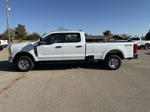 New 2026 Ford F350 XL w/ XL Chrome Package image 4