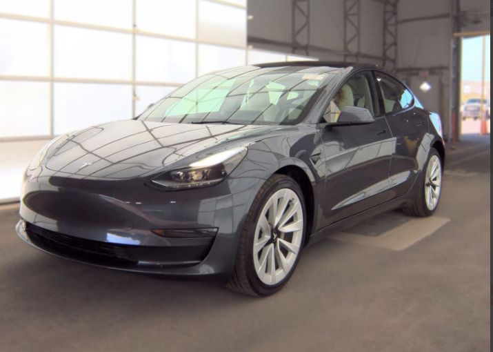 Used 2023 Tesla Model 3 Standard Range RWD image 1
