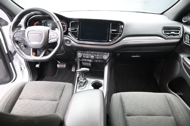 Used 2025 Dodge Durango GT AWD/4WD image 24