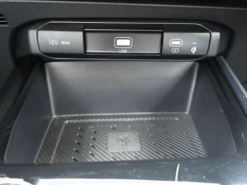 Certified 2023 Kia Niro Wave image 23