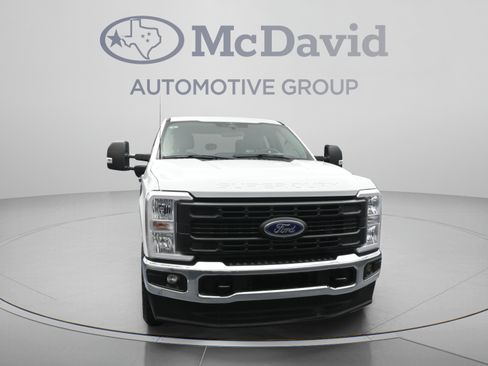 Used 2023 Ford F250 XL w/ 360-Degree Camera Package AWD/4WD image 2