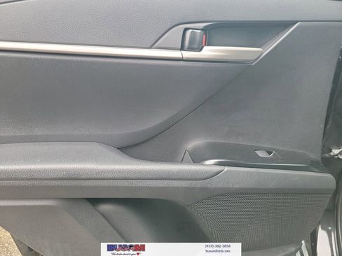 Used 2025 Toyota Camry LE FWD image 12