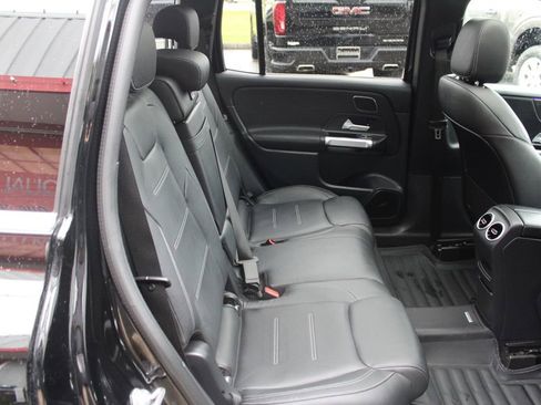 Used 2023 Mercedes-Benz GLB 250 4MATIC image 21
