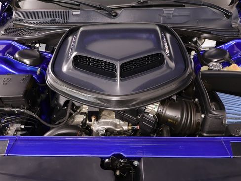 Used 2019 Dodge Challenger R/T Scat Pack w/ Shaker Package image 18