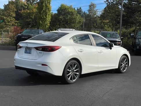 Used 2018 MAZDA MAZDA3 Grand Touring w/ Premium Equipment Package image 3