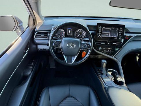 Used 2024 Toyota Camry SE FWD image 6