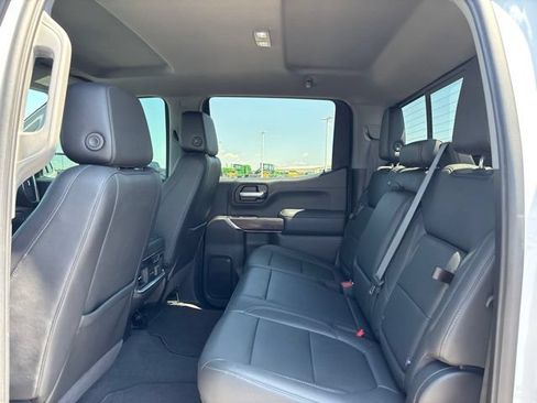 Used 2021 GMC Sierra 1500 SLT AWD/4WD image 18