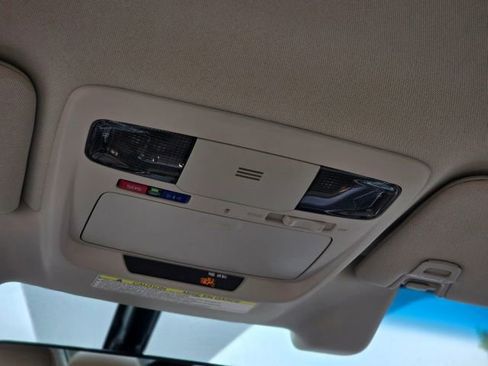 Used 2017 Subaru Legacy 2.5i Premium image 22