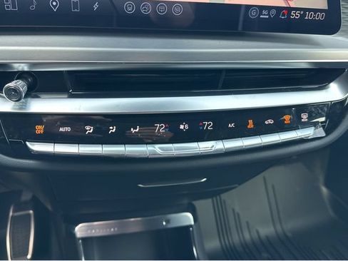 New 2026 Cadillac Lyriq V w/ Exterior Carbon Fiber Package AWD/4WD image 22