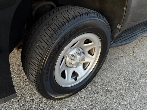 Used 2015 Chevrolet Tahoe 2WD Police image 9