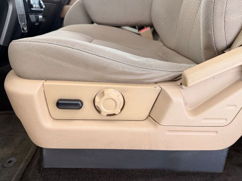 Used 2014 Ford F150 XLT w/ XLT Chrome Package image 14