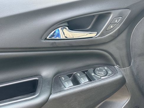 Certified 2020 Chevrolet Equinox LT FWD image 16