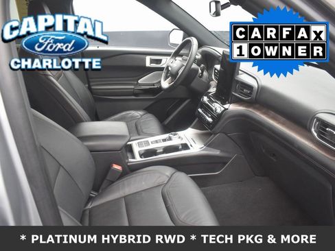 Used 2023 Ford Explorer Platinum w/ Technology Package image 13