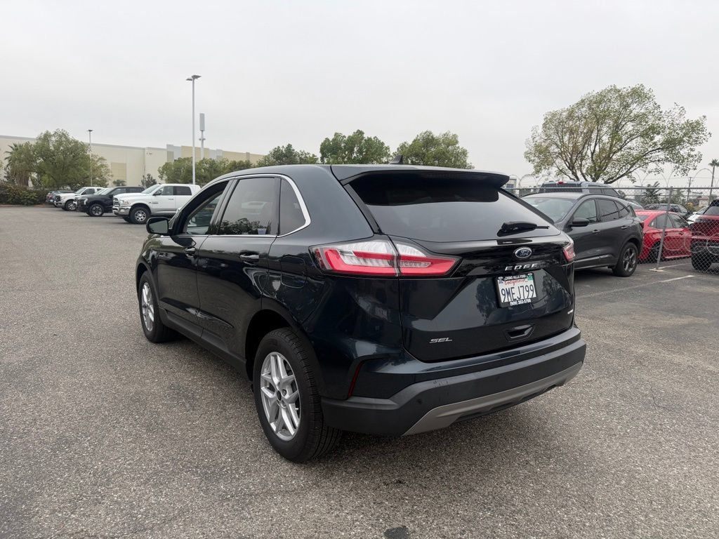 Used 2024 Ford Edge SEL w/ Convenience Package AWD/4WD image 4