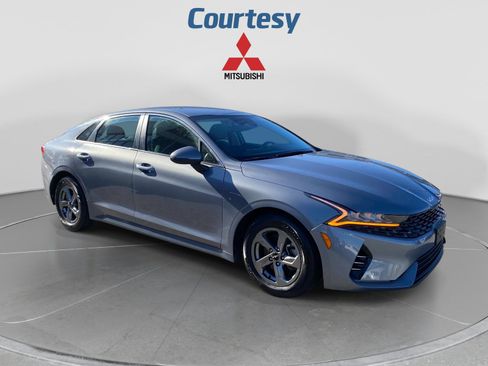 Used 2023 Kia K5 LXS FWD image 7