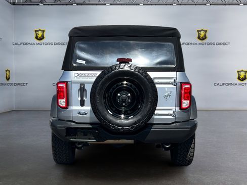 Used 2021 Ford Bronco Black Diamond image 4