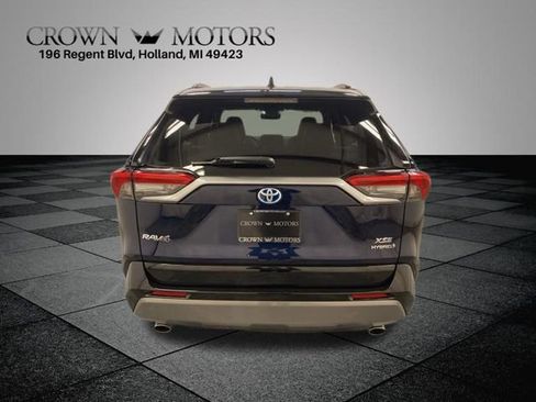 Used 2021 Toyota RAV4 XSE AWD/4WD image 5