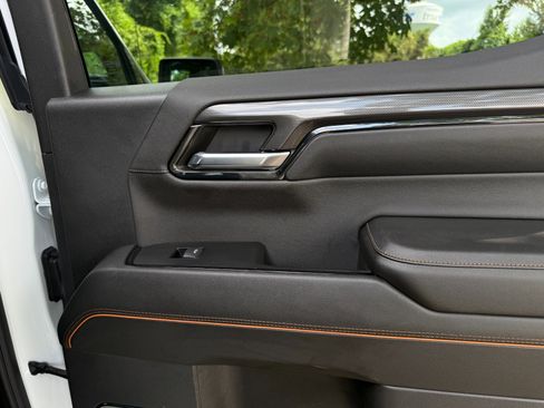 Used 2024 GMC Sierra 1500 AT4 w/ Technology Package image 21