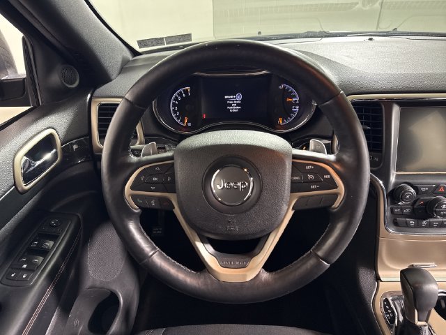 Used 2017 Jeep Grand Cherokee Laredo AWD/4WD image 24