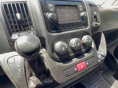 Used 2019 RAM ProMaster 2500 FWD image 50