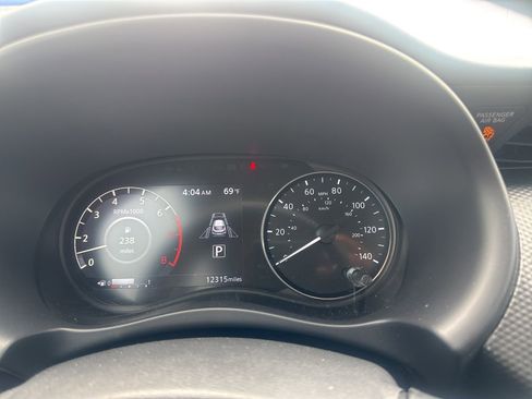 Used 2023 Nissan Kicks SV FWD image 41